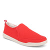 Peltz Shoes  Women's Vionic Beach Malibu Sneaker red 10011609601