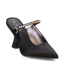 Women's Circus NY, Monique Pump