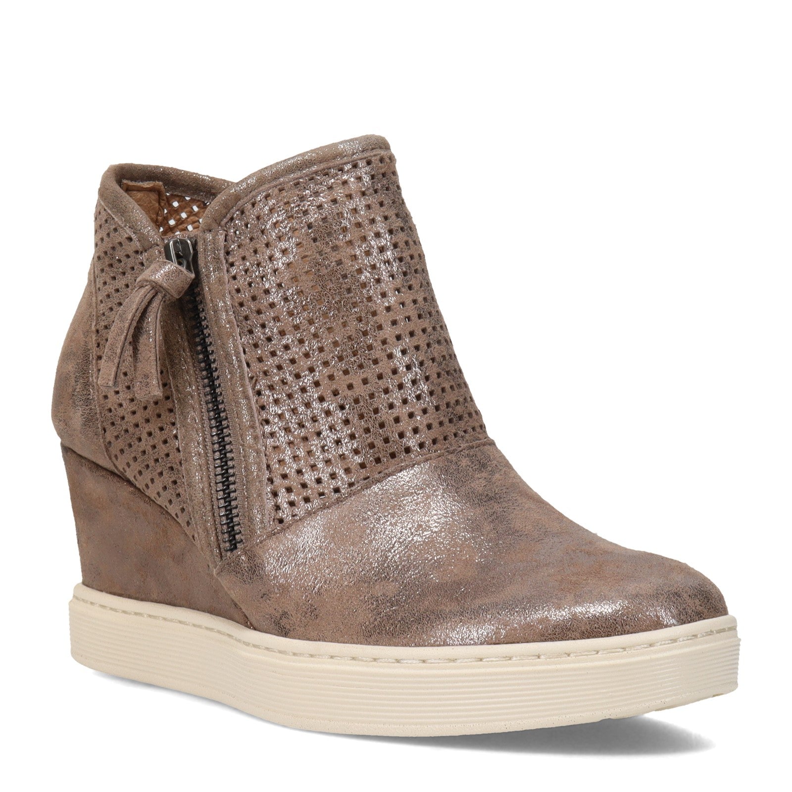 Sofft high top deals